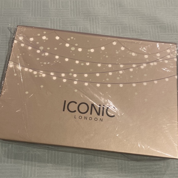 💋NEW💋 Iconic London Blaze Chaser Face Palette - Picture 5 of 5